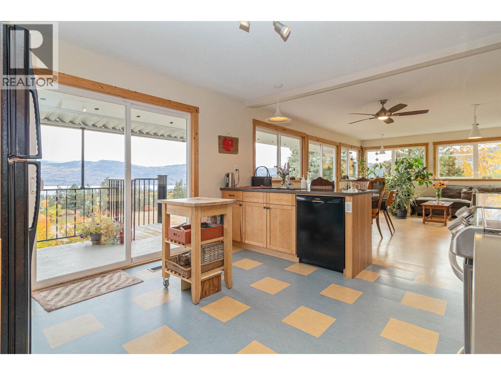  2741 Sugosa Place, West Kelowna