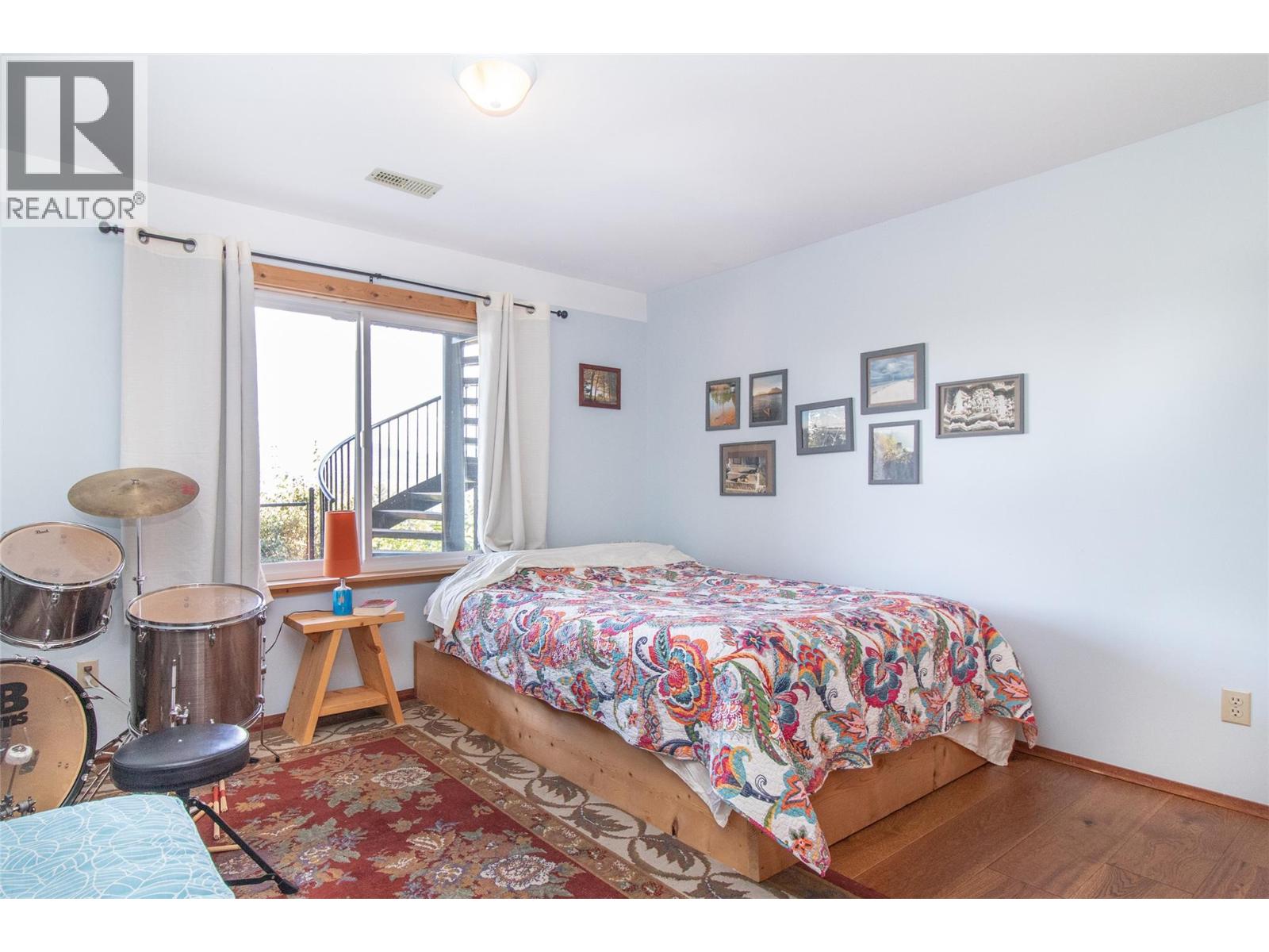  2741 Sugosa Place, West Kelowna