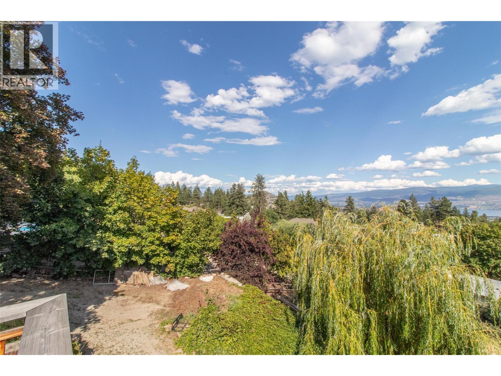  2741 Sugosa Place, West Kelowna
