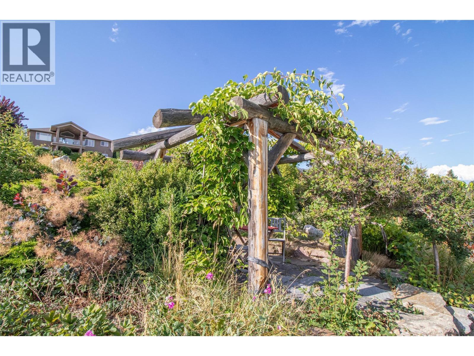  2741 Sugosa Place, West Kelowna