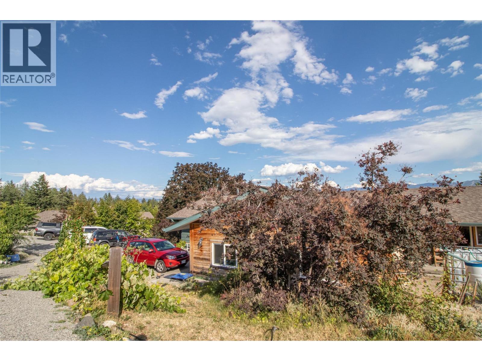  2741 Sugosa Place, West Kelowna