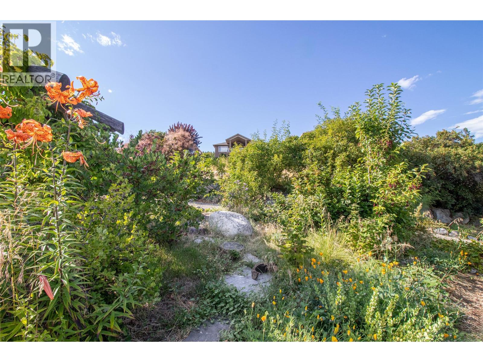  2741 Sugosa Place, West Kelowna