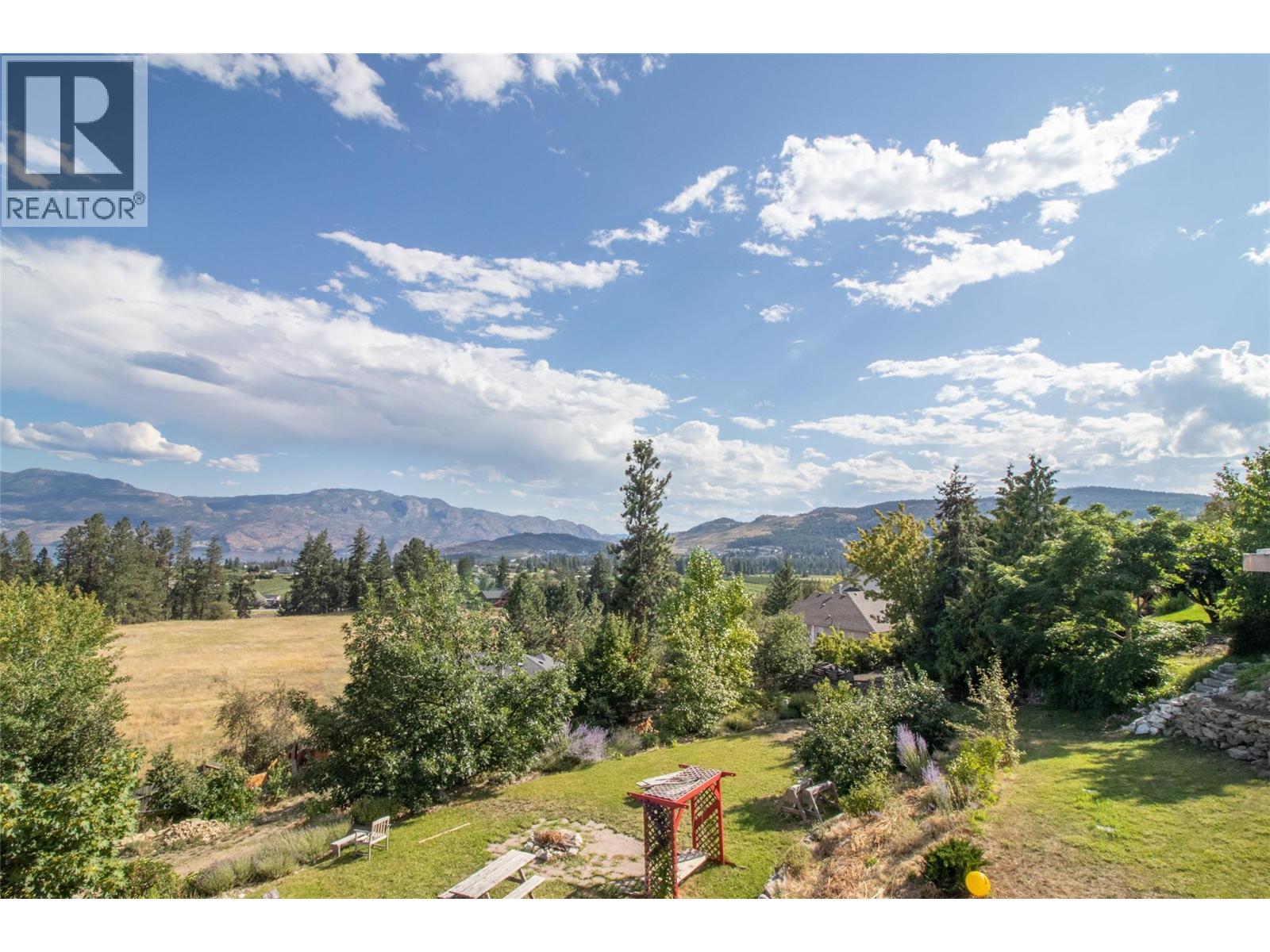  2741 Sugosa Place, West Kelowna