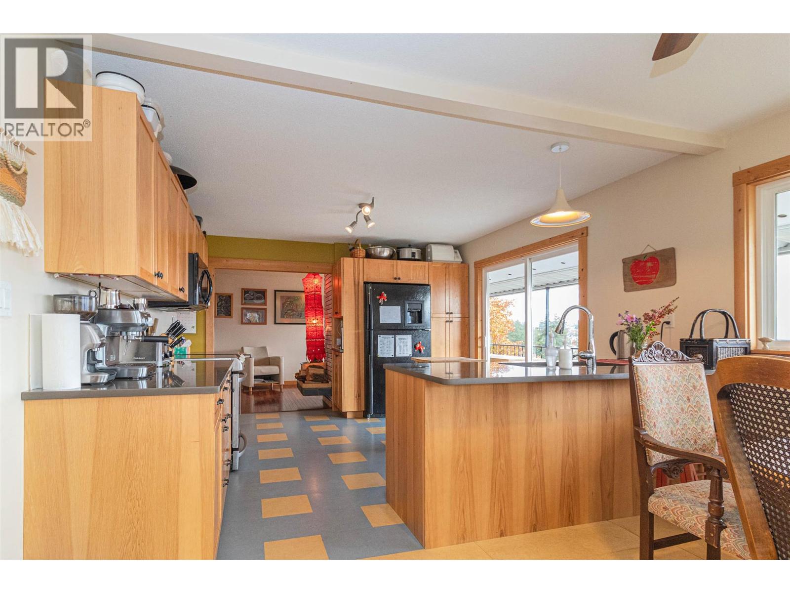  2741 Sugosa Place, West Kelowna