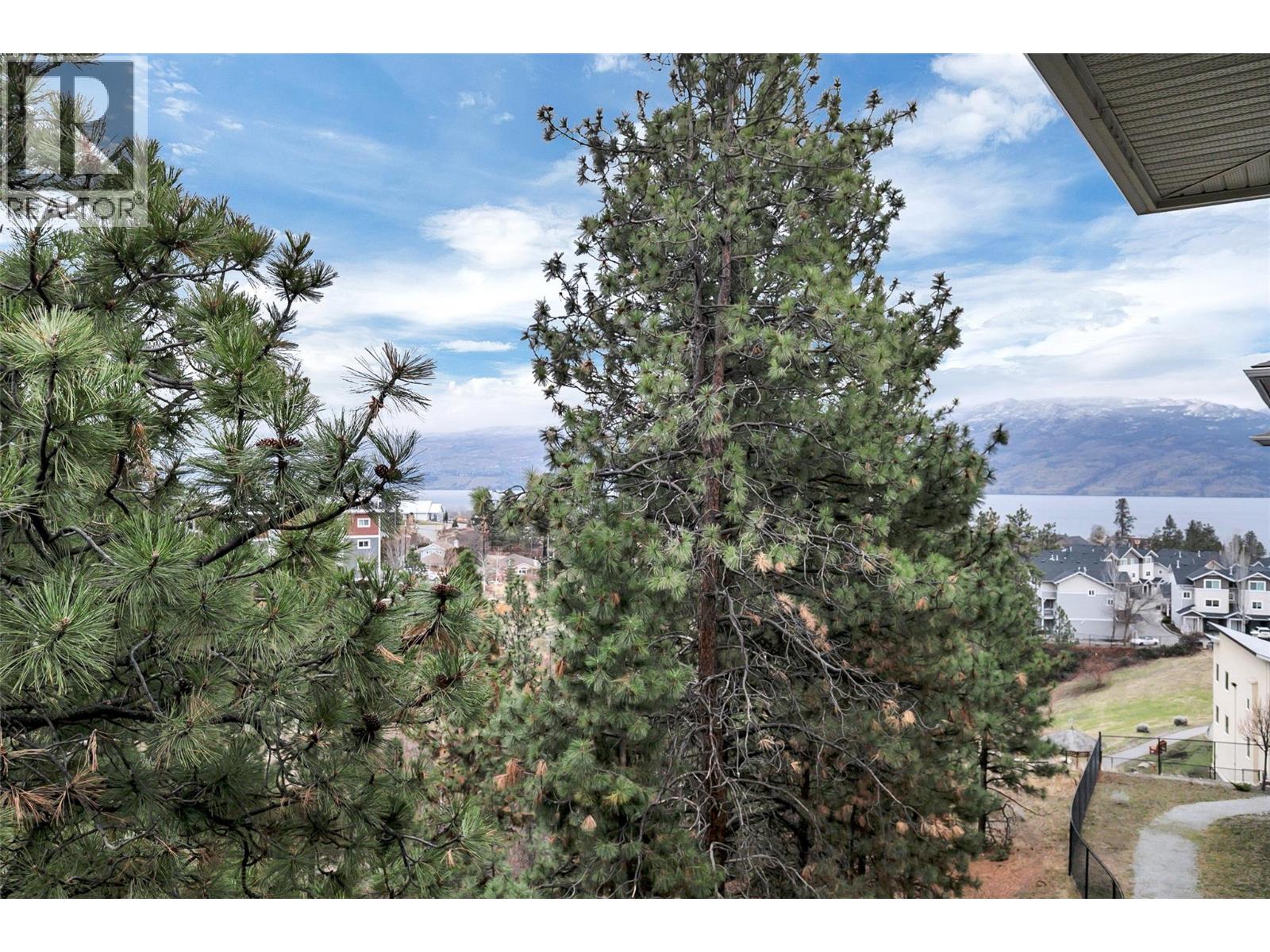 407 2301 Carrington Road, West Kelowna