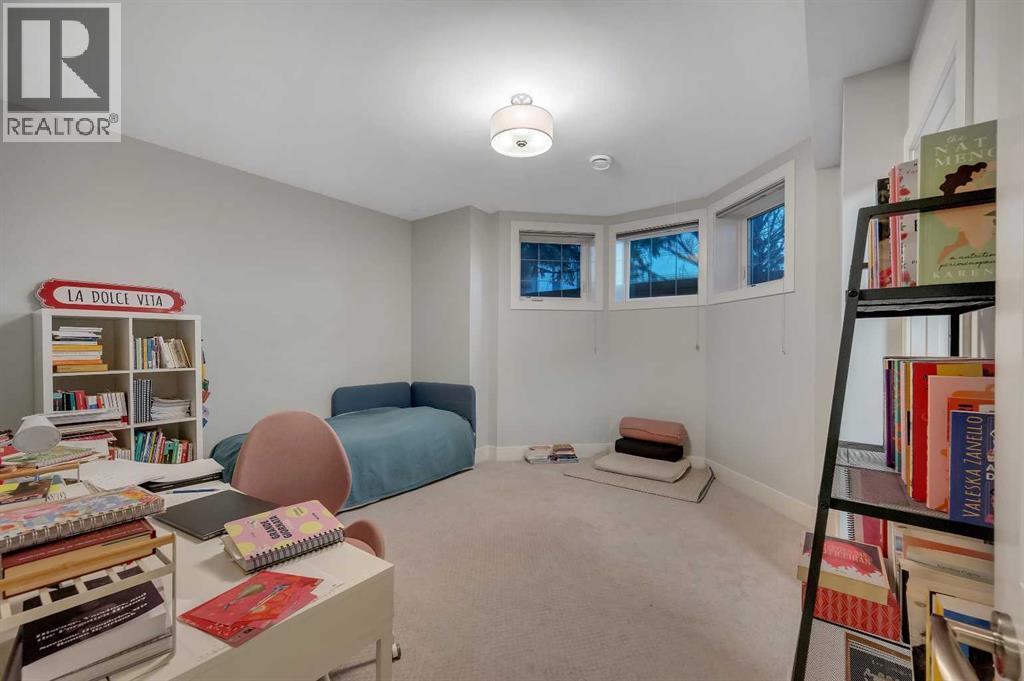 Single Family House for Sale in   Avenue NW Capitol Hill Calgary 