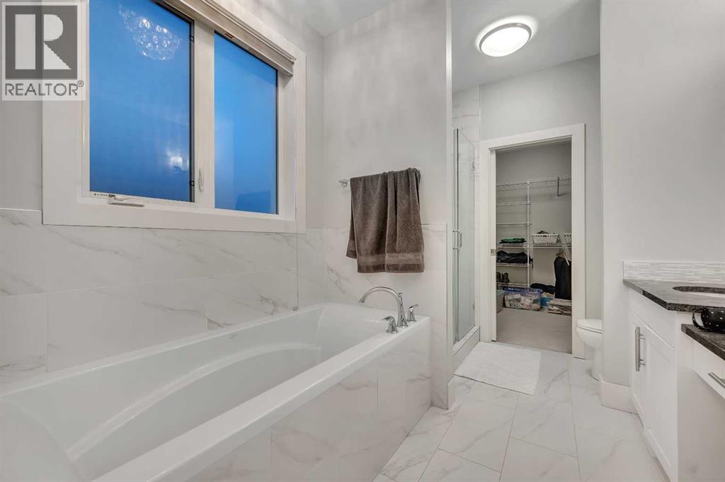 Single Family House for Sale in   Avenue NW Capitol Hill Calgary 