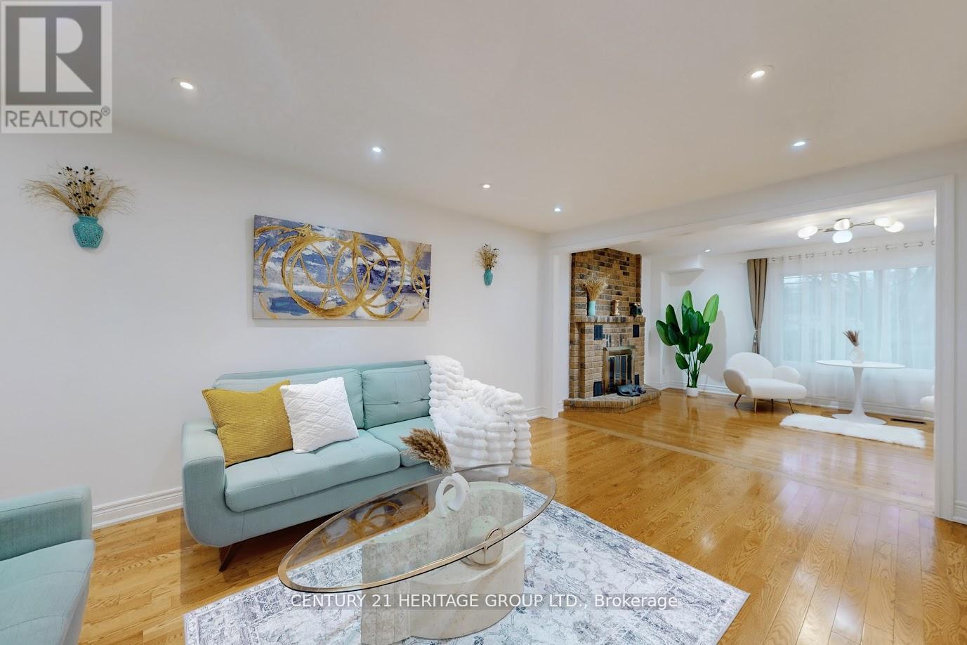 178 WARATAH AVENUE - Photo 5 of 42, Newmarket (Huron Heights-Leslie Valley), Ontario