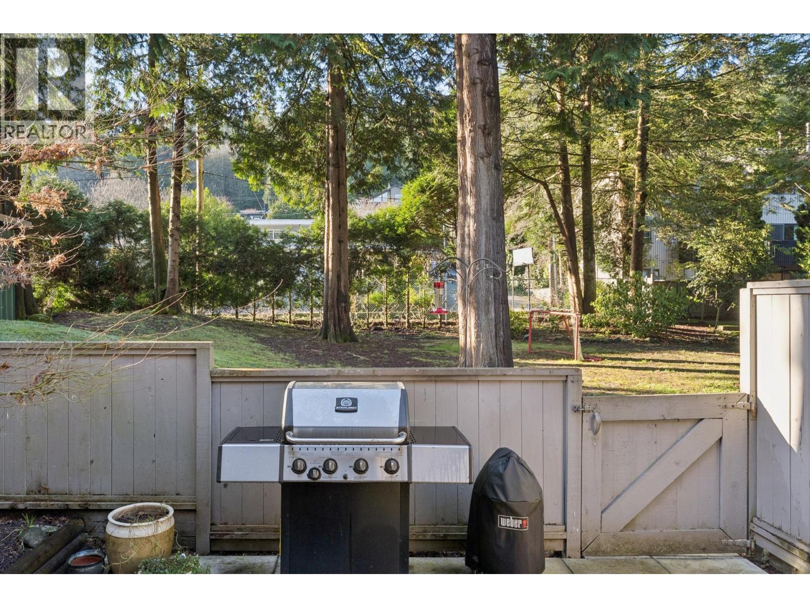 2060 DEEP COVE CRESCENT, North Vancouver