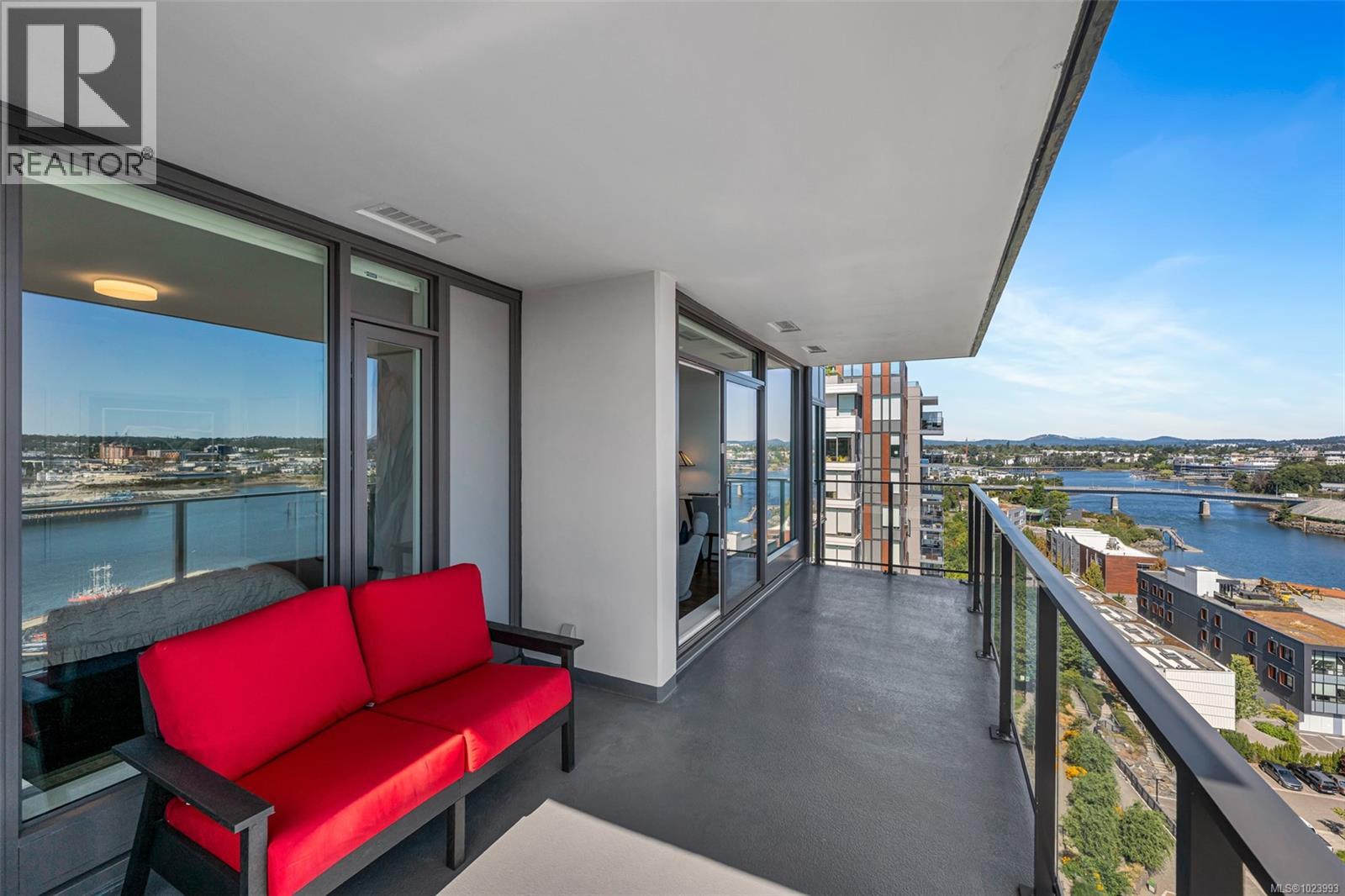 1108 363 Tyee Road, Victoria