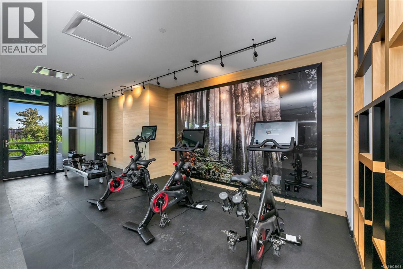 1108 363 Tyee Road, Victoria