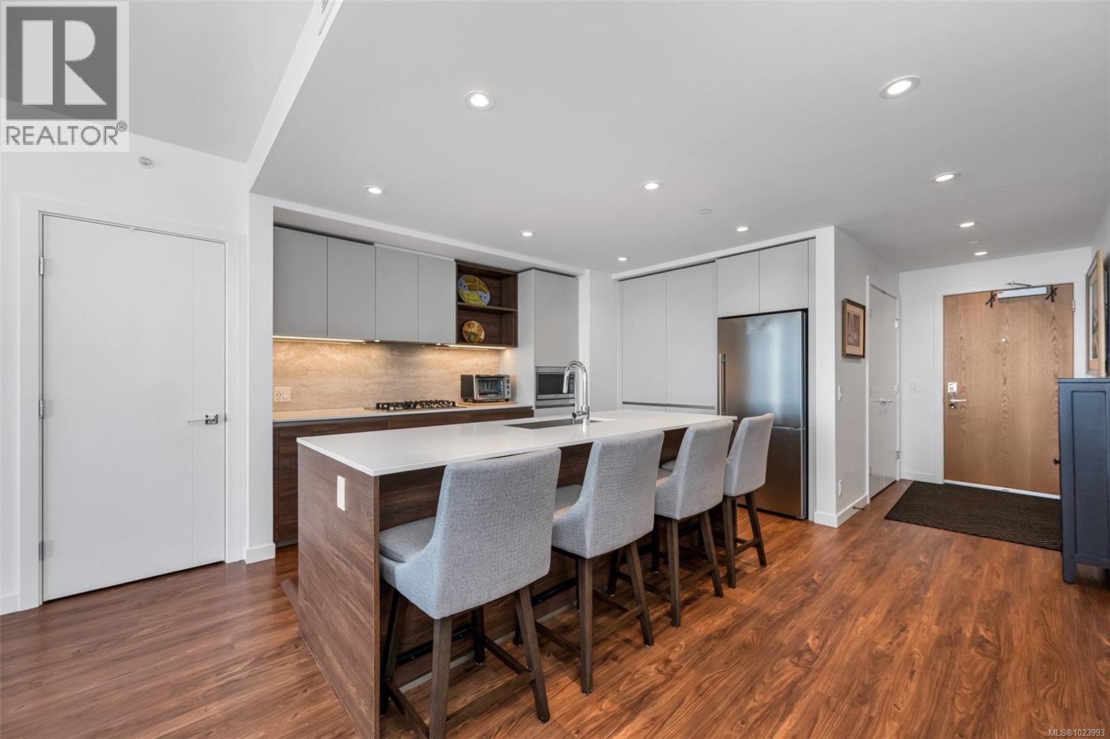 #1108 363 Tyee Rd - 8