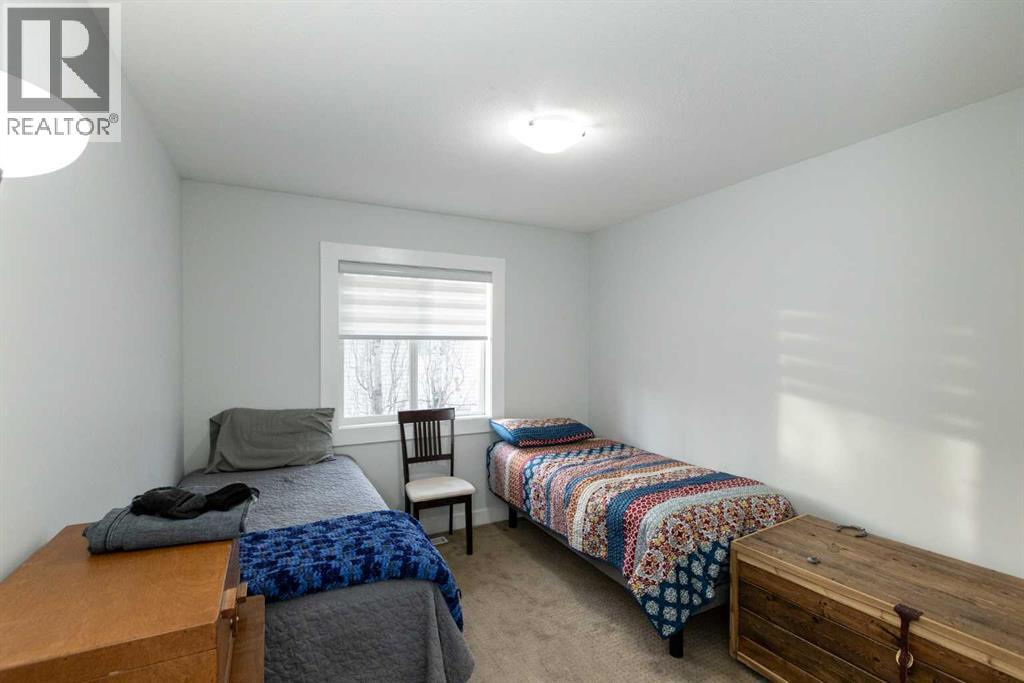 5032 47 Street, Sylvan Lake