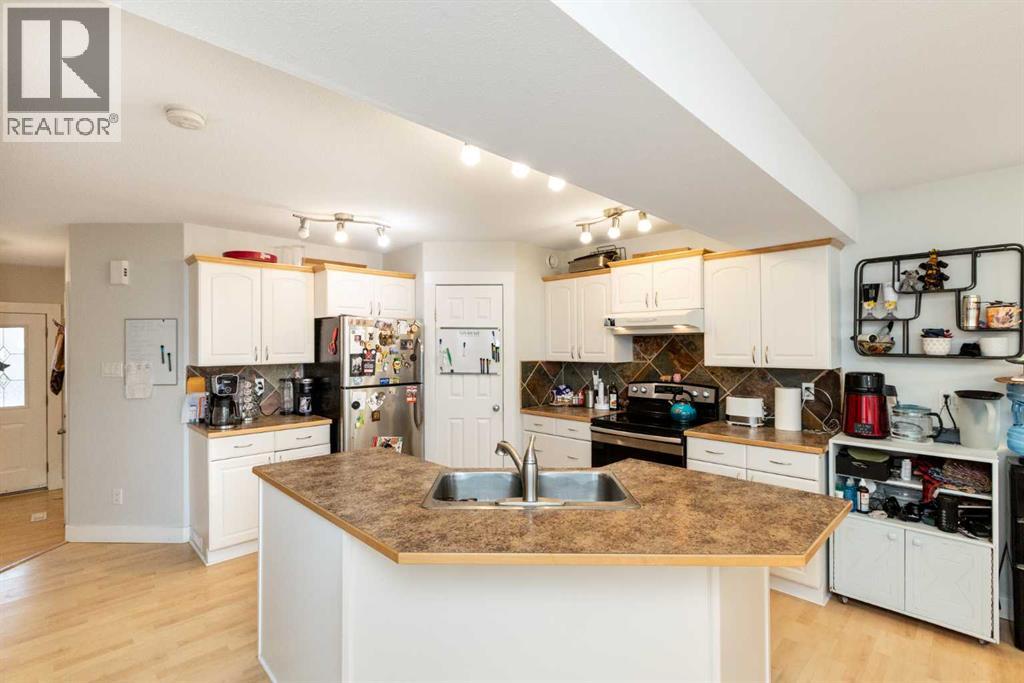 5032 47 Street, Sylvan Lake