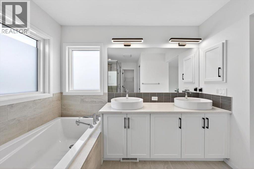 Single Family House for Sale in  Carringvue Place NW Carrington Calgary 