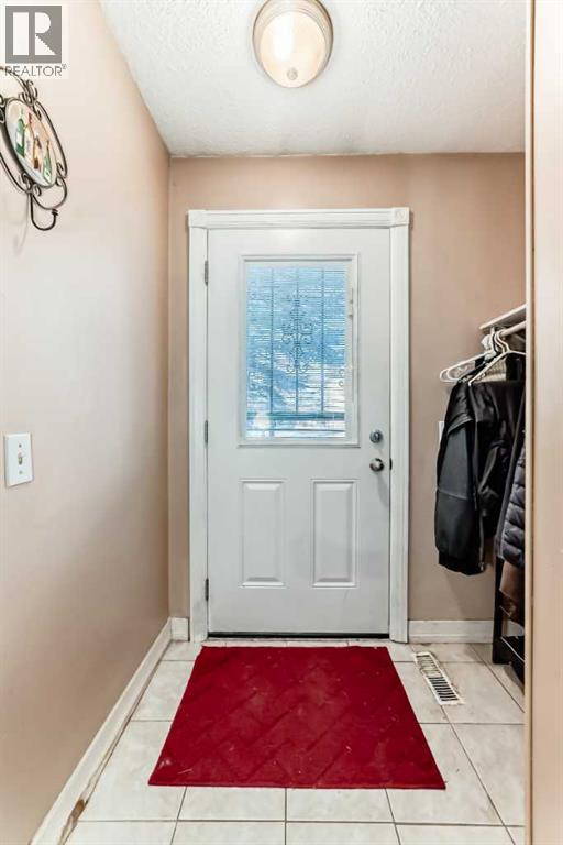 Single Family House for Sale in    Street NE Pineridge Calgary 