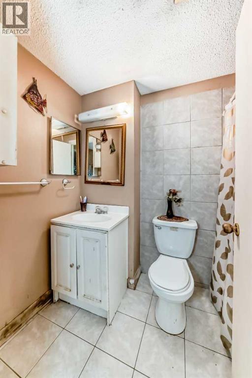 Single Family House for Sale in    Street NE Pineridge Calgary 