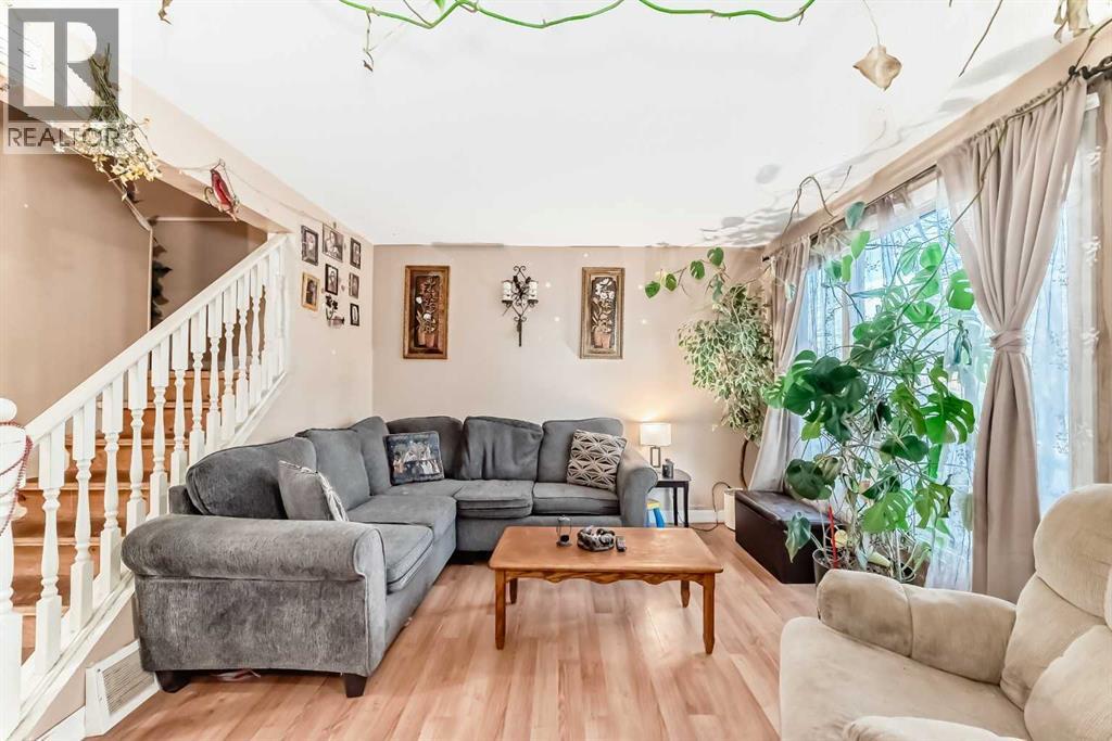 Single Family House for Sale in    Street NE Pineridge Calgary 