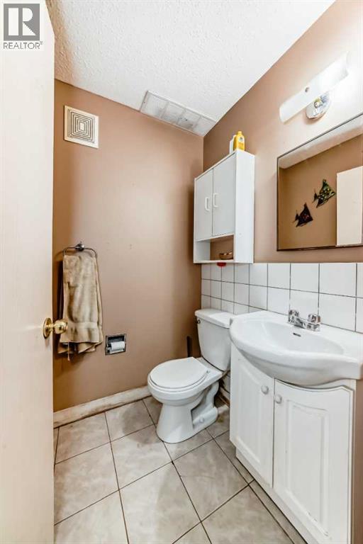 Single Family House for Sale in    Street NE Pineridge Calgary 