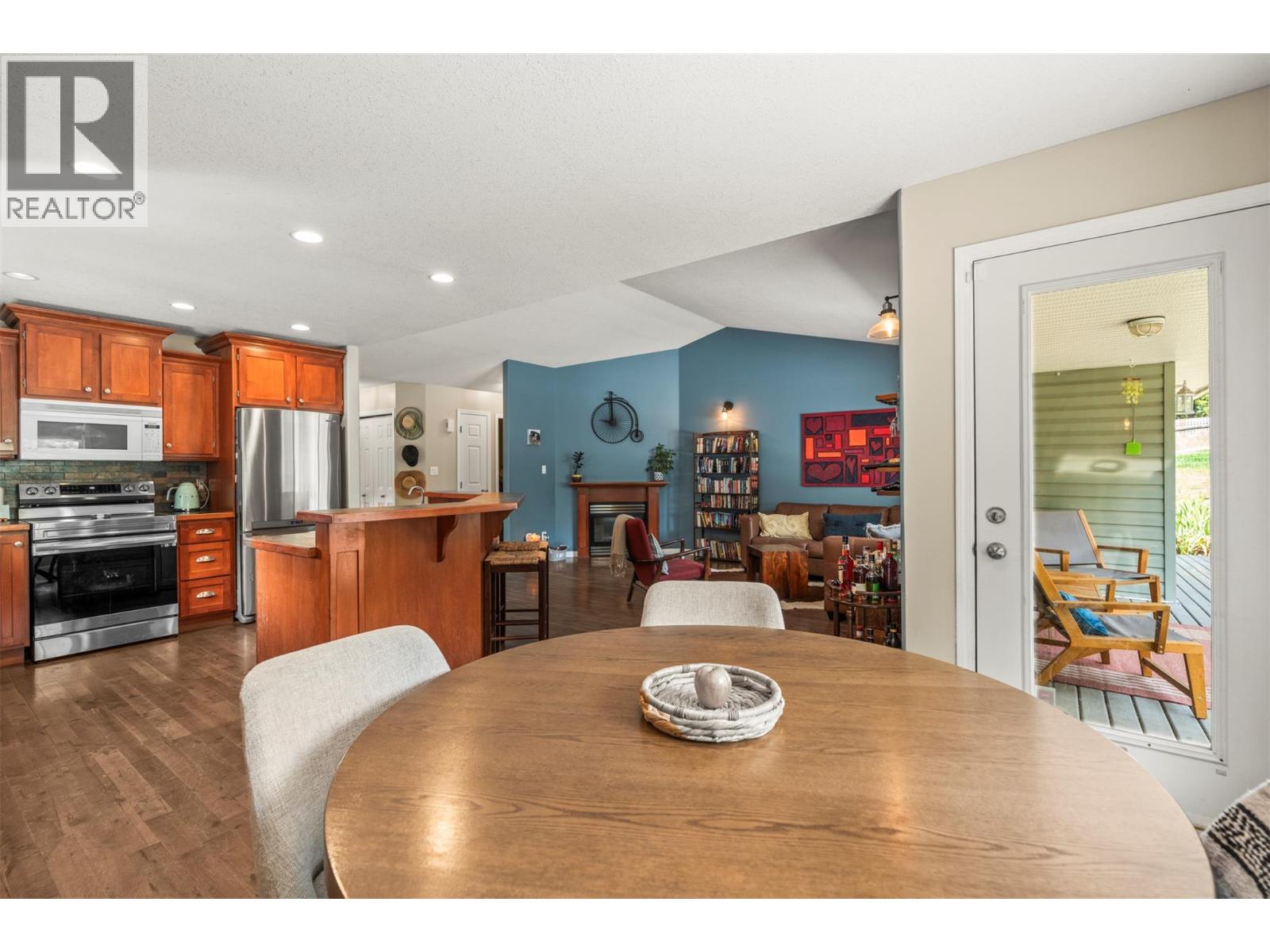 2907 Gyp Road, Falkland