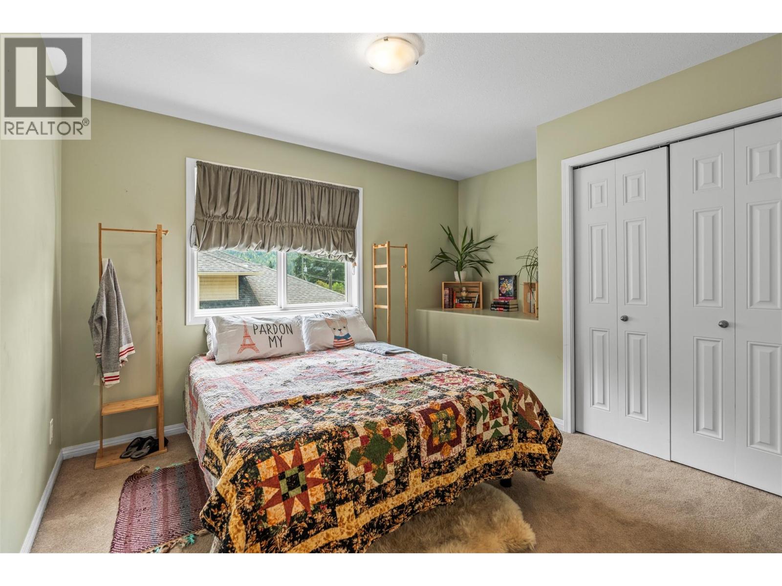 2907 Gyp Road, Falkland