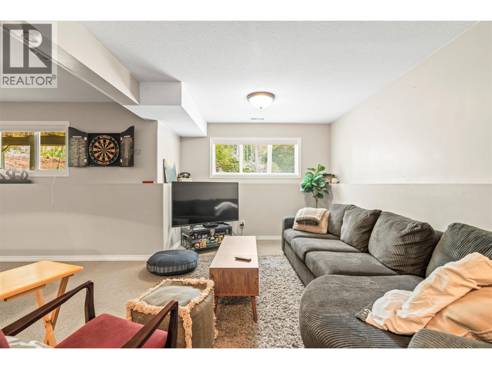 2907 Gyp Road, Falkland