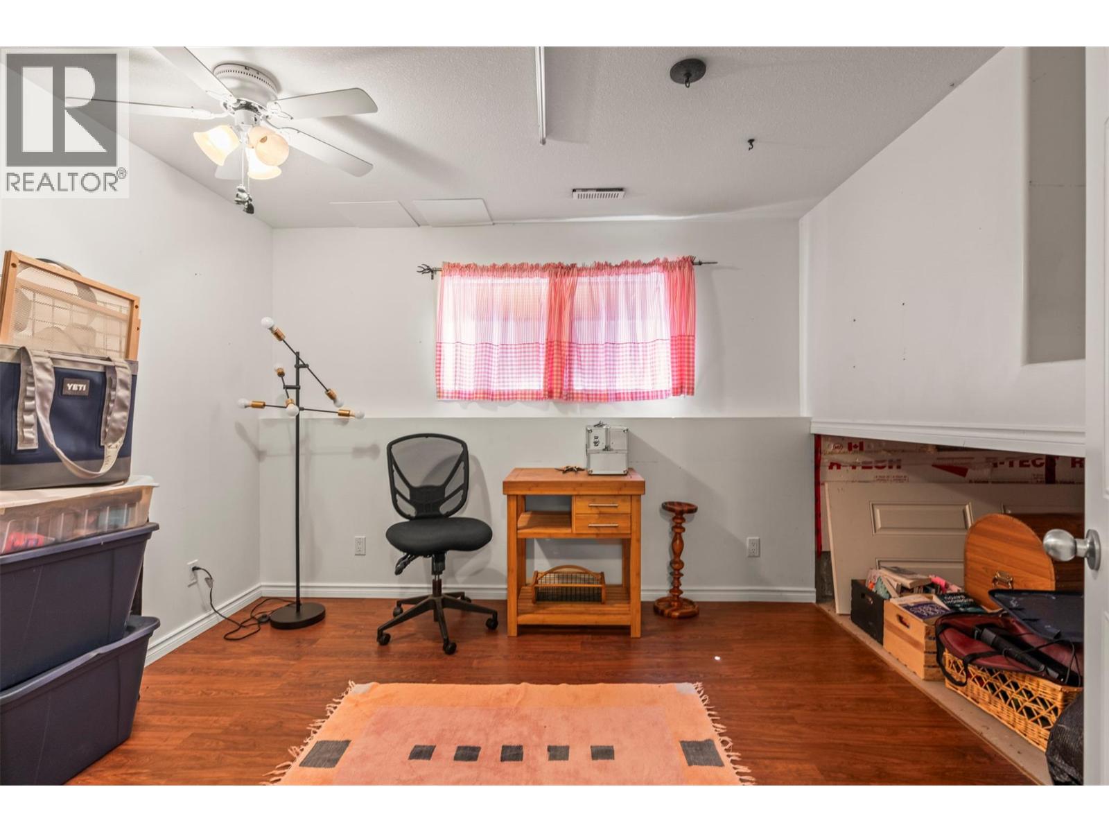 2907 Gyp Road, Falkland