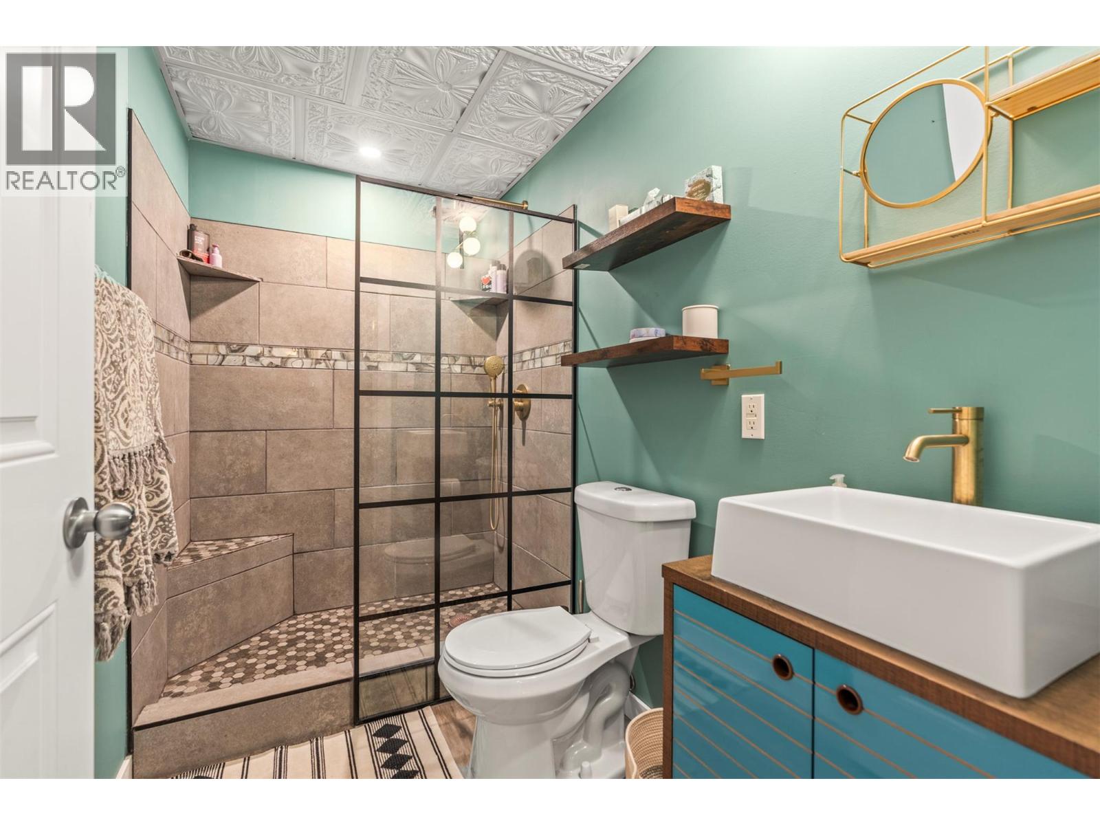 2907 Gyp Road, Falkland