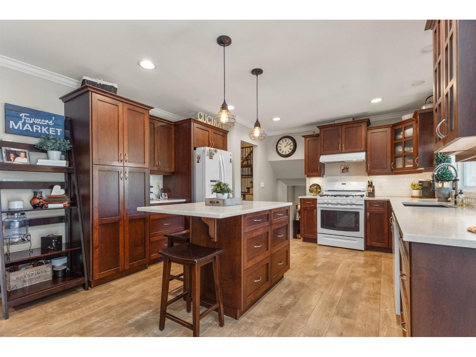 46403 HOPE RIVER ROAD, Fairfield Island, Chilliwack