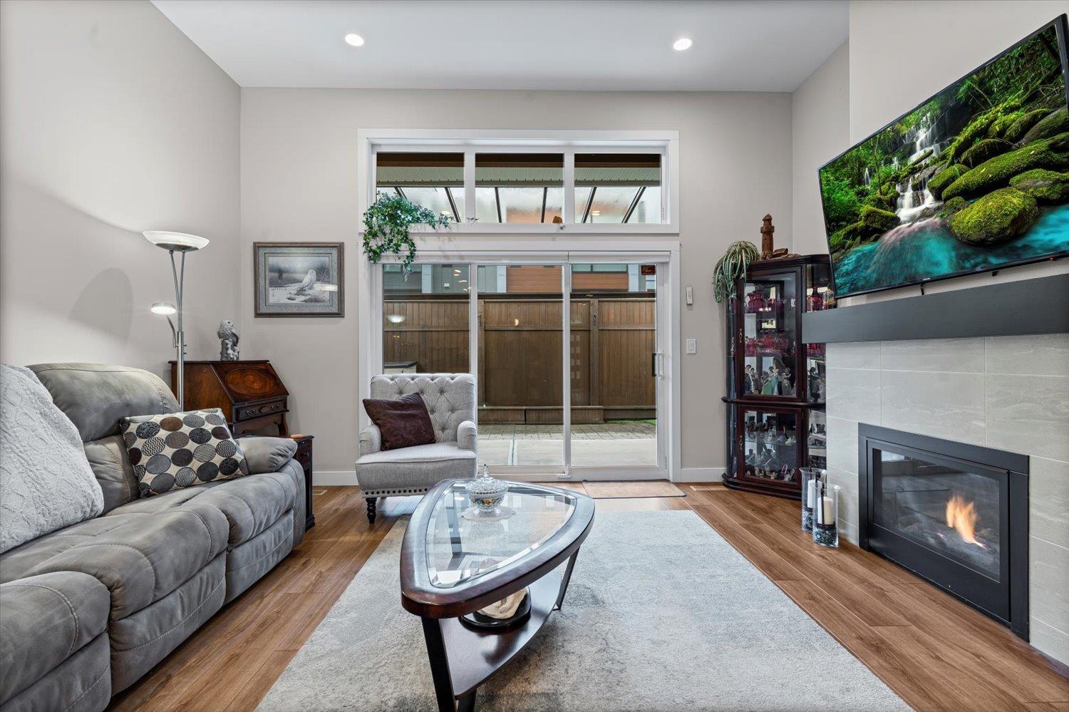 85 46110 THOMAS Road - photo 2