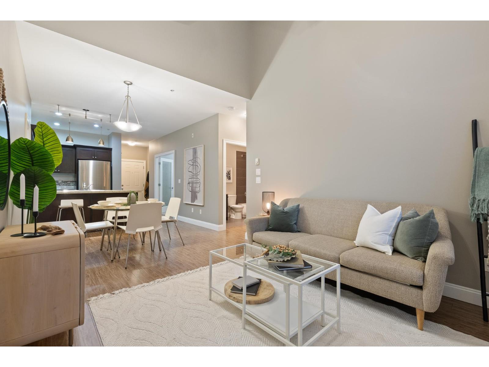 406 45640 ALMA AVENUE, Vedder Crossing, Chilliwack