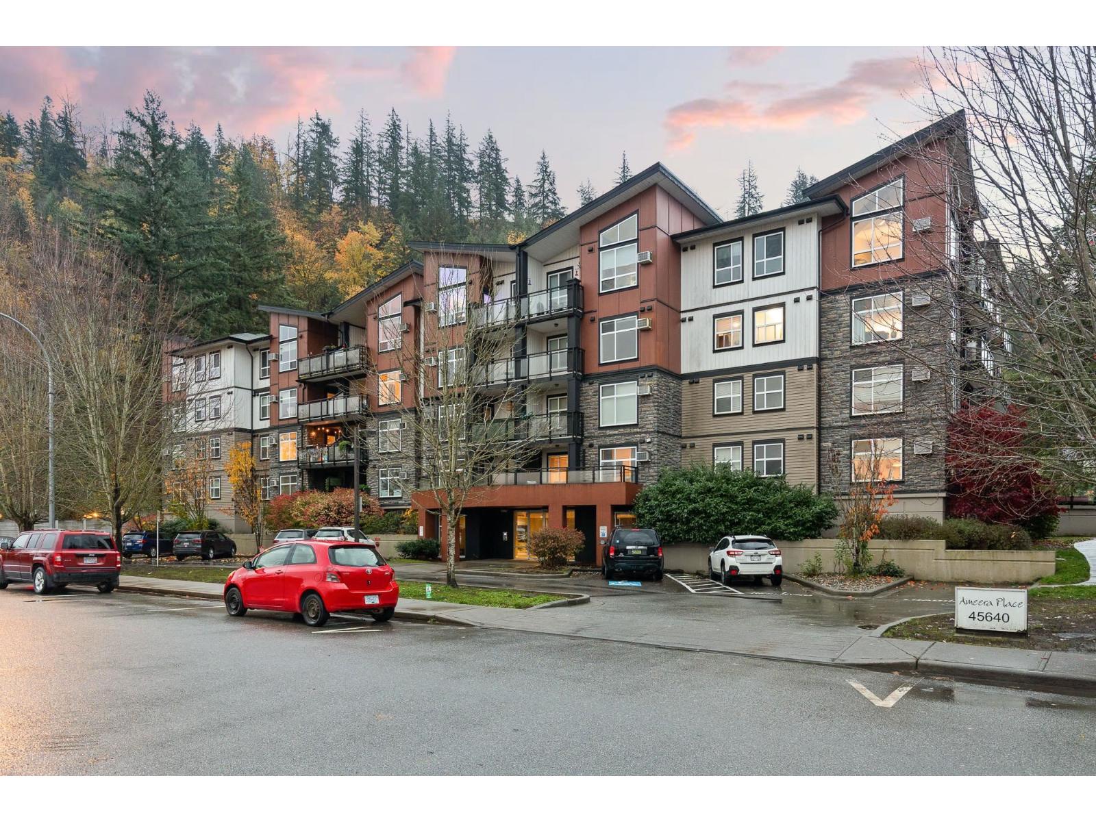 406 45640 ALMA AVENUE, Vedder Crossing, Chilliwack