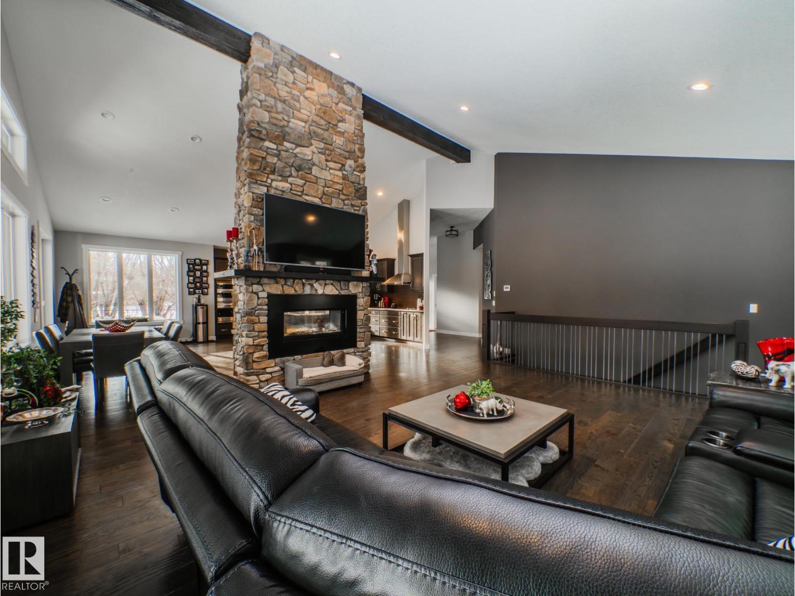 231 75 ST SW, Edmonton