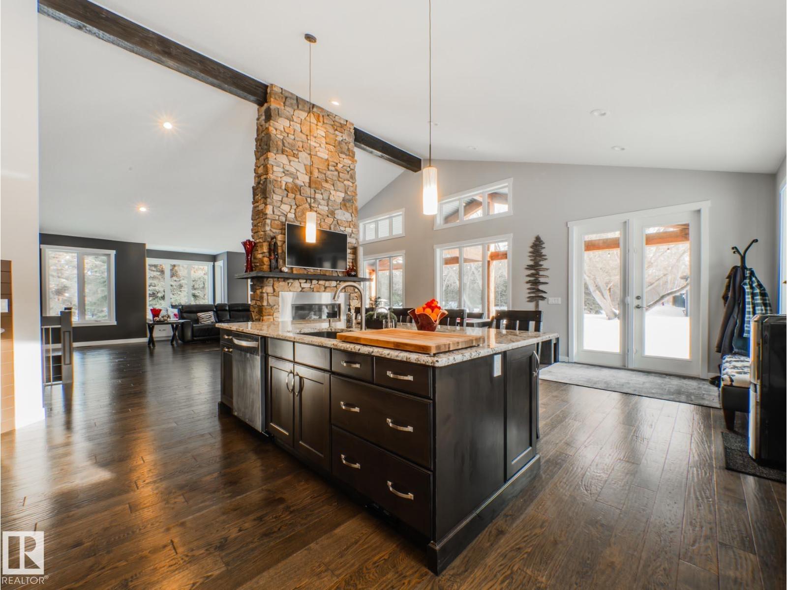 231 75 ST SW, Edmonton