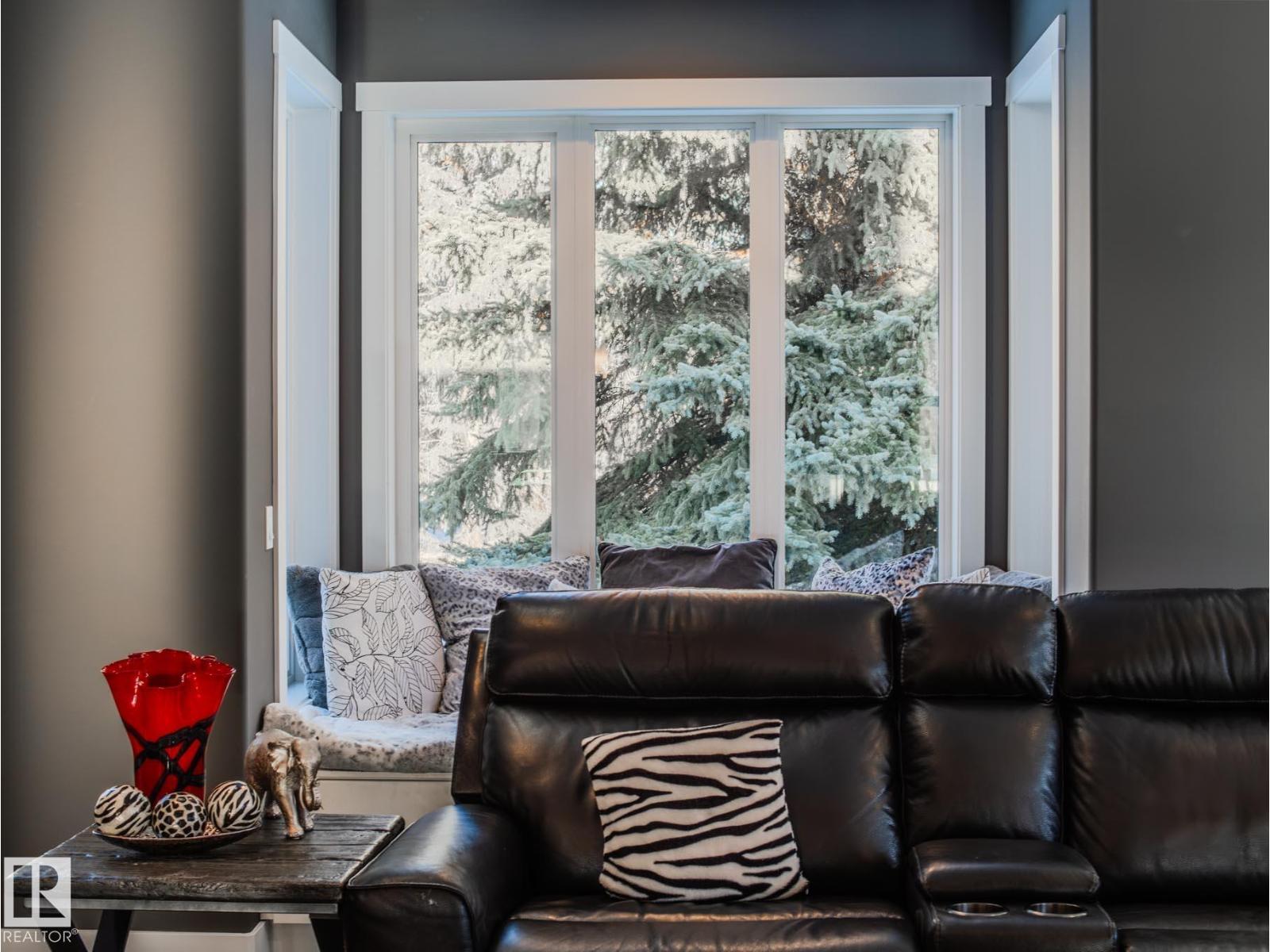 231 75 ST SW, Edmonton