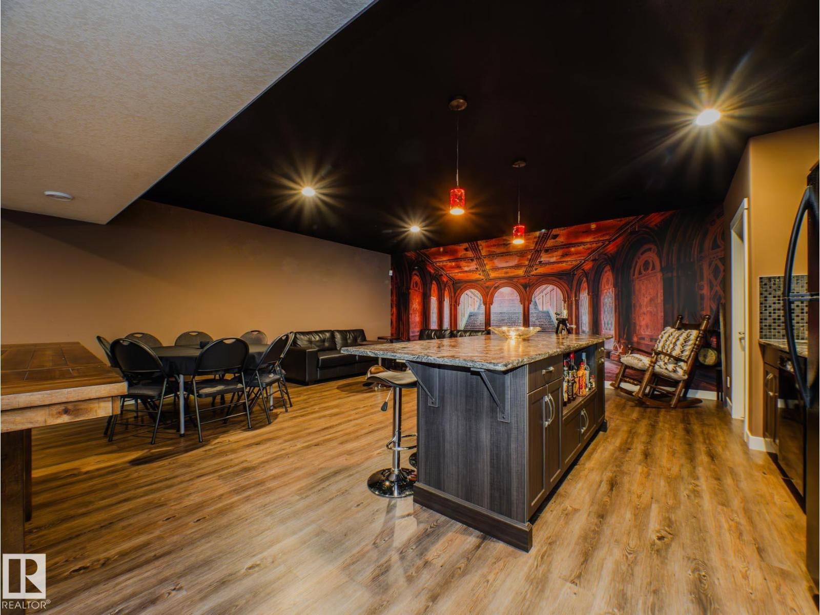 231 75 ST SW, Edmonton