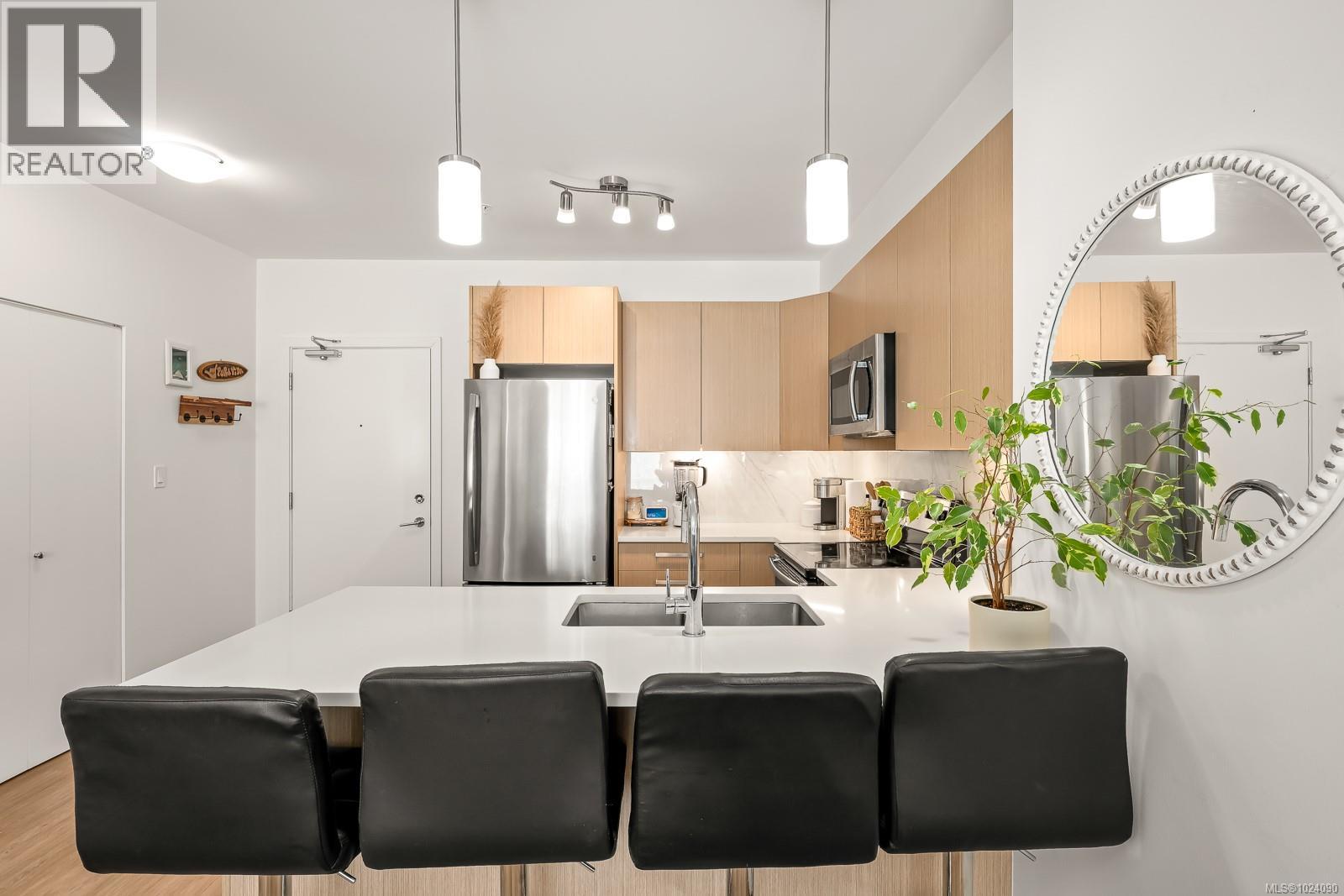 308 3070 Kilpatrick Ave, Courtenay