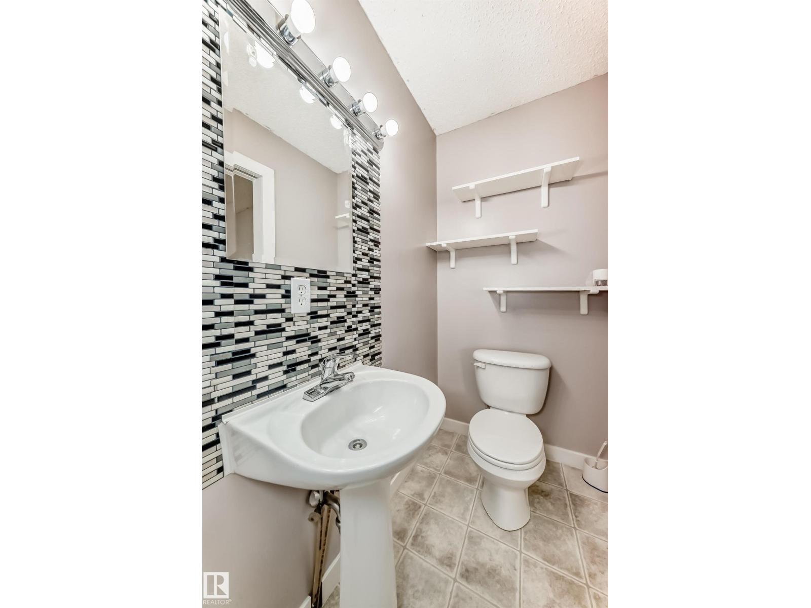 11609 125 ST NW - 28