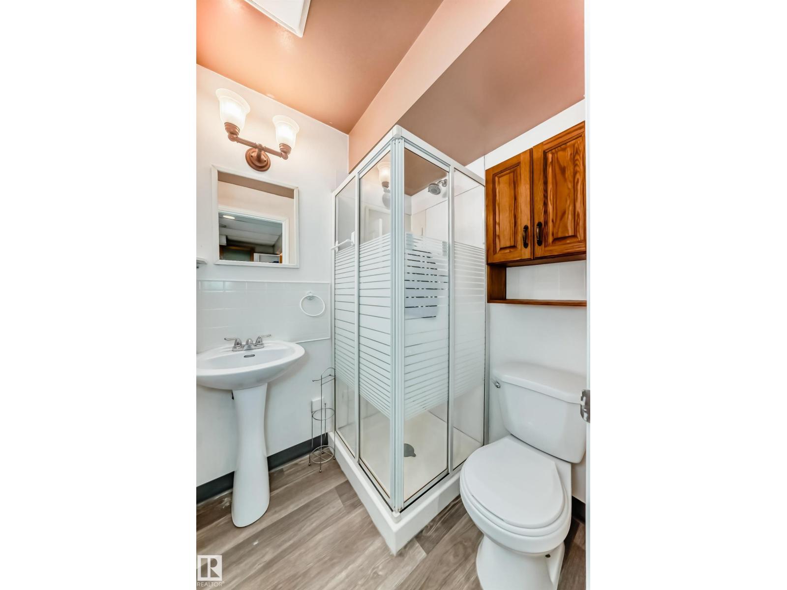 11609 125 ST NW - 54