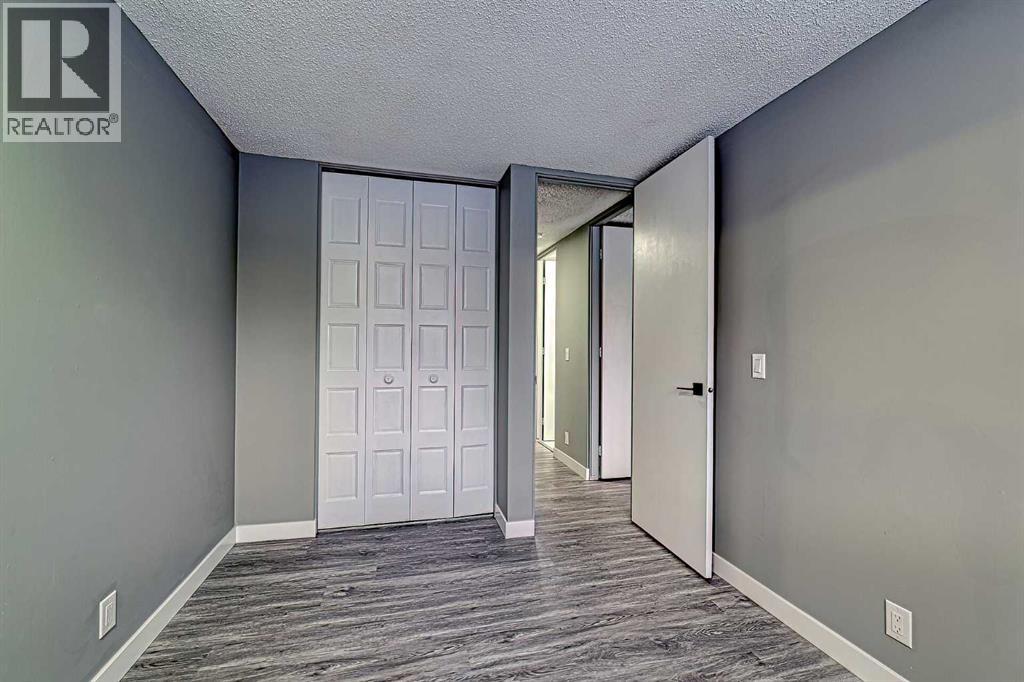 Single Family House for Sale in   Manora Place NE Marlborough Park Calgary 