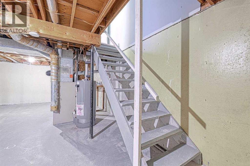 Single Family House for Sale in   Manora Place NE Marlborough Park Calgary 