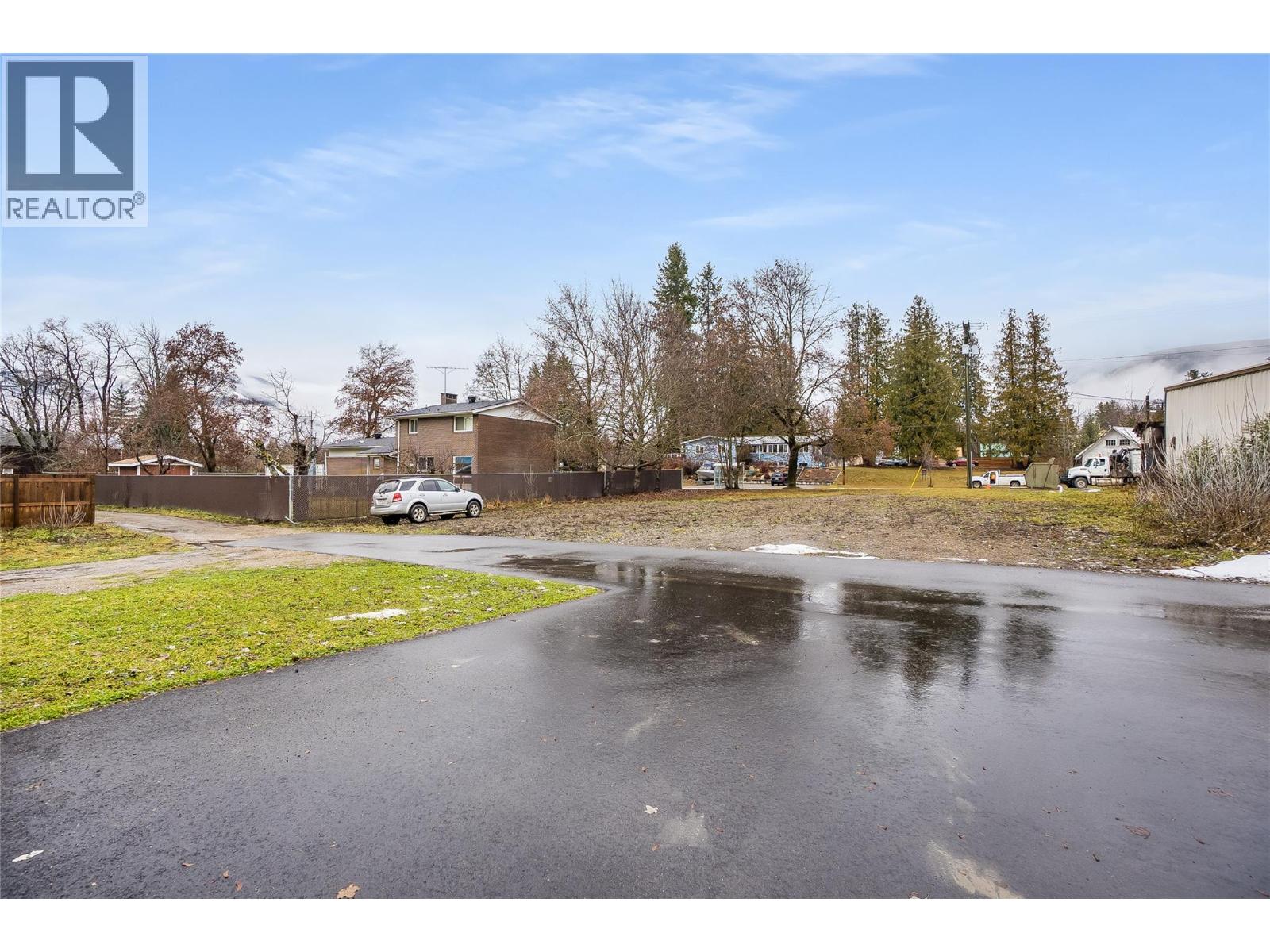 #1 611 UNION STREET - 33