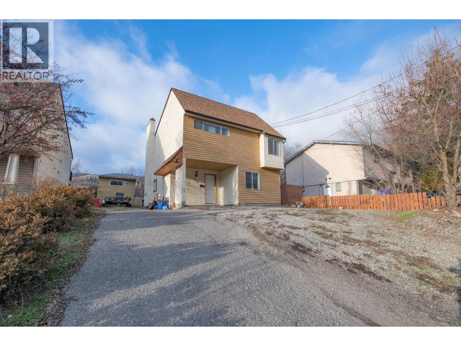 5121 27 Avenue - 1