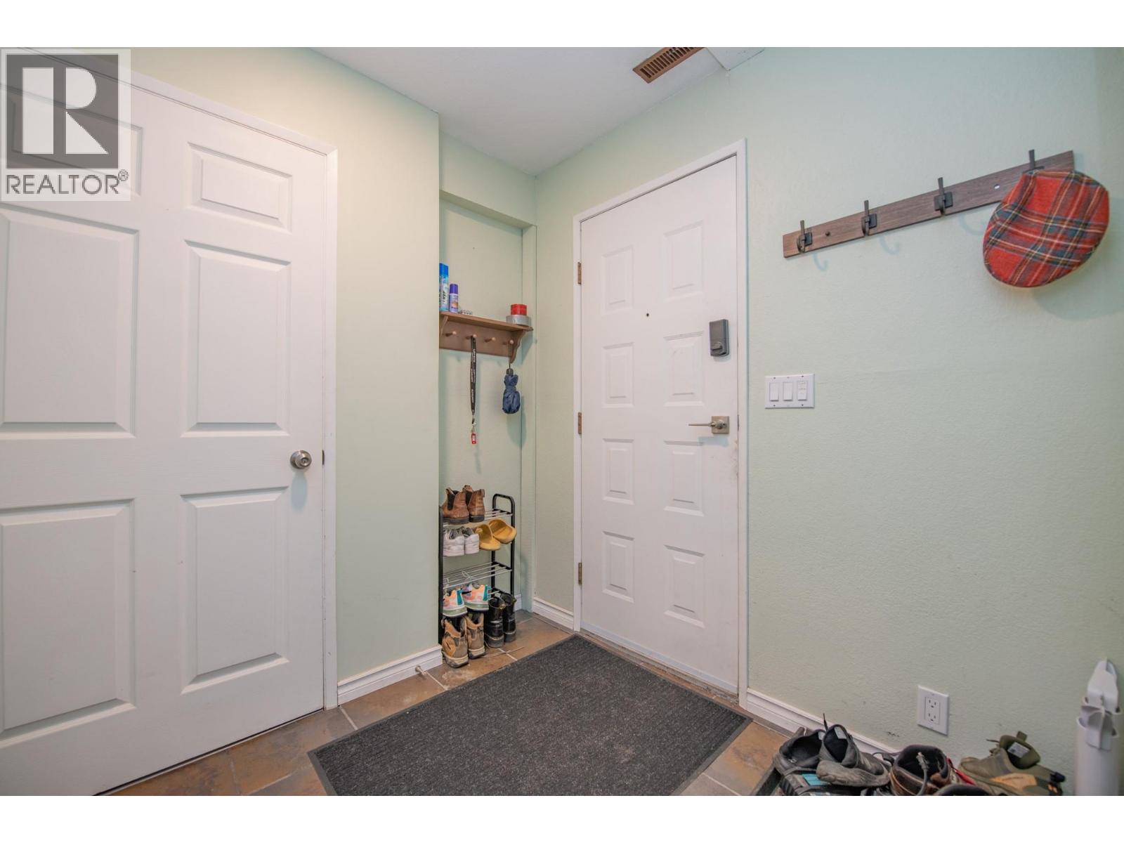 5121 27 Avenue - 24
