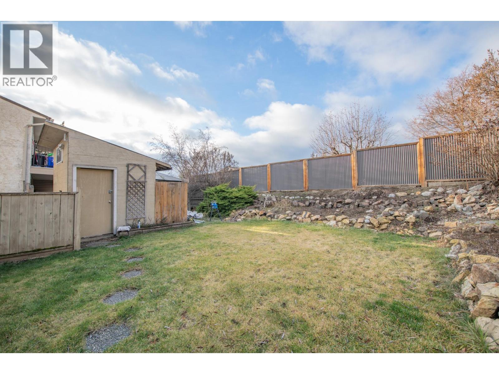 5121 27 Avenue - 41