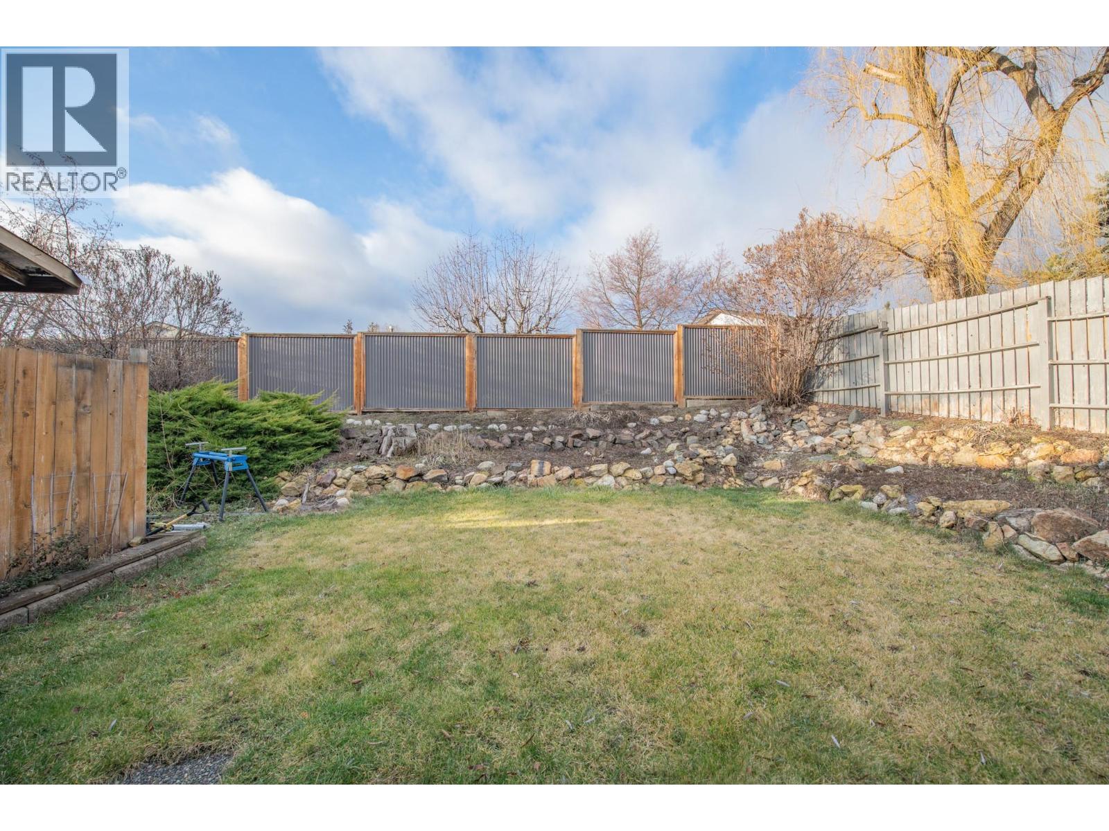 5121 27 Avenue - 42
