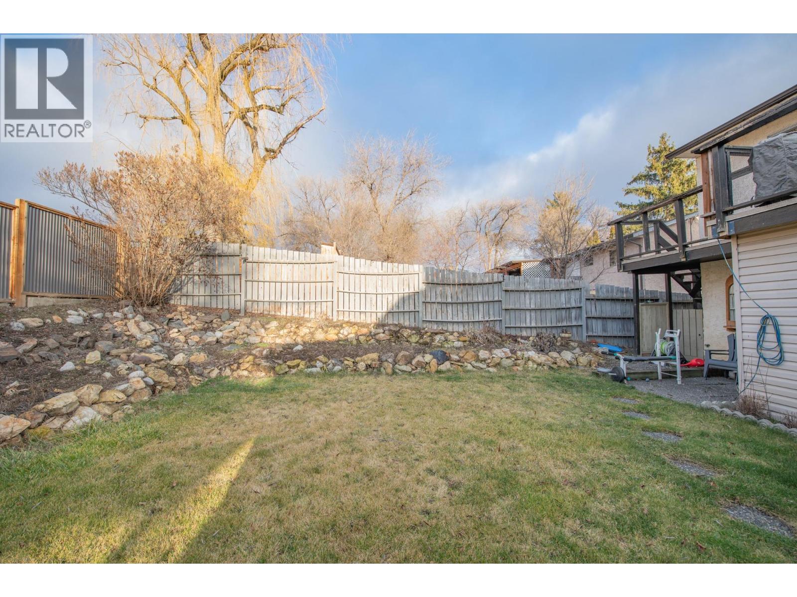 5121 27 Avenue - 43