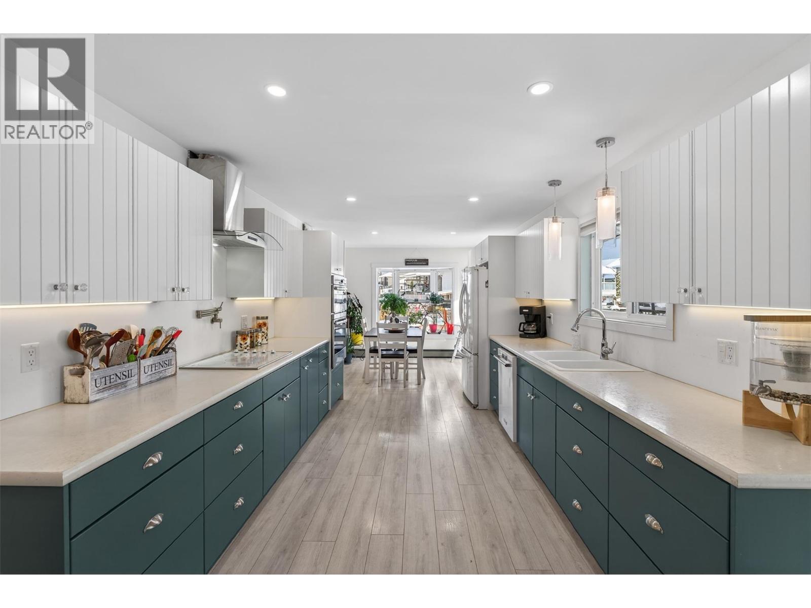 2952 Clapperton Avenue, Merritt