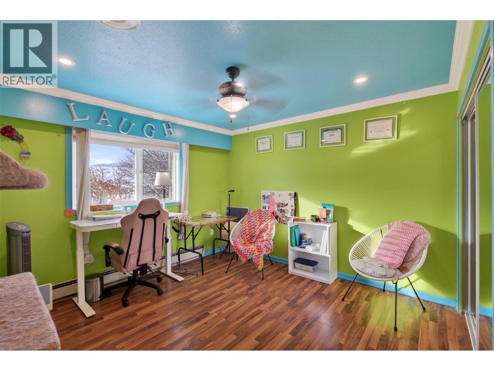 2952 Clapperton Avenue, Merritt