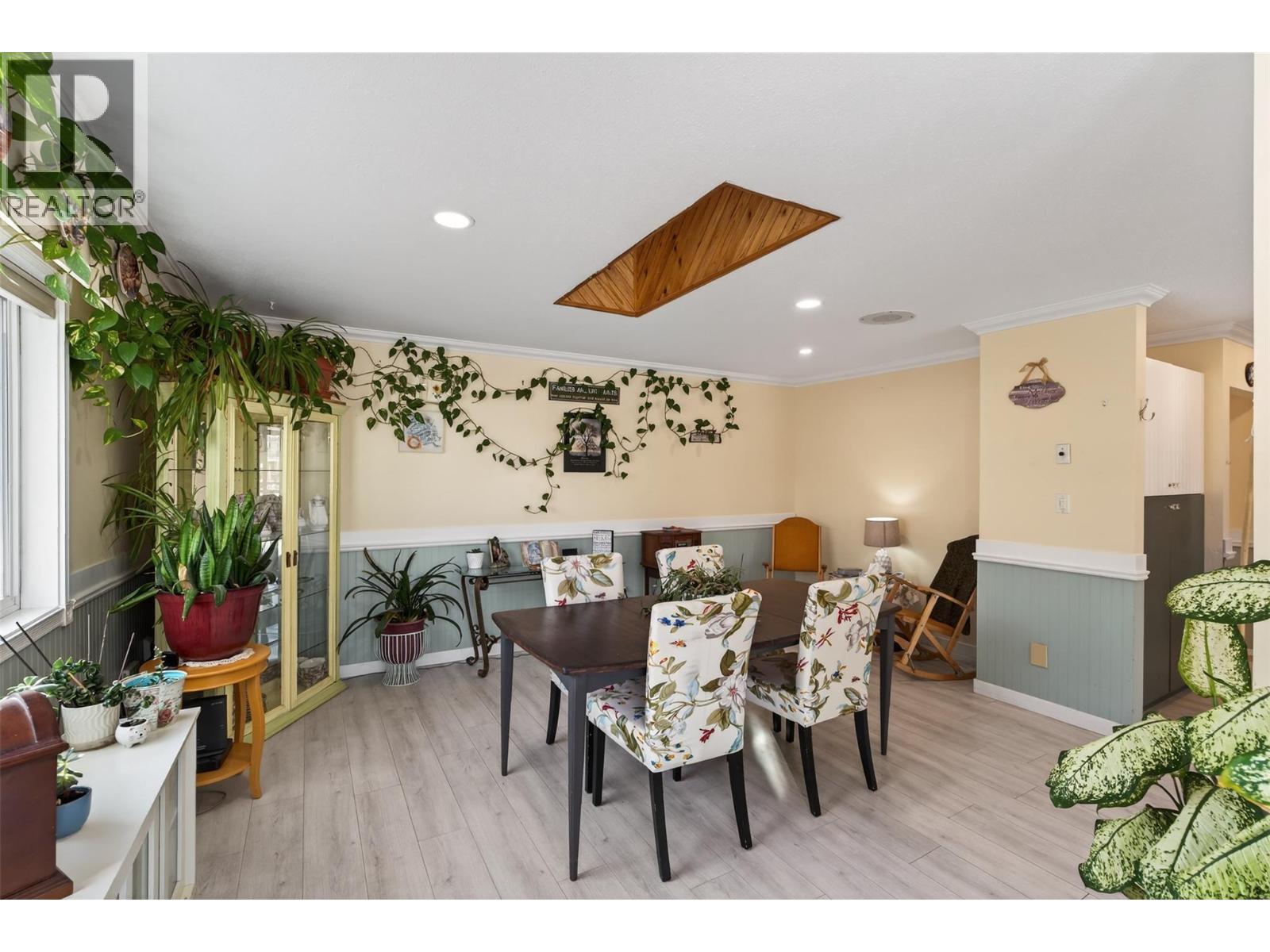 2952 Clapperton Avenue, Merritt